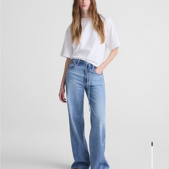 Madewell Denim - Madewell the ultimate wide leg jean in airy denim 31